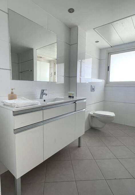 Sunny 3Br Apartment Golf Residence 엘라트 외부 사진