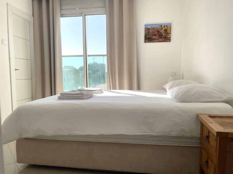 Sunny 3Br Apartment Golf Residence 엘라트 외부 사진