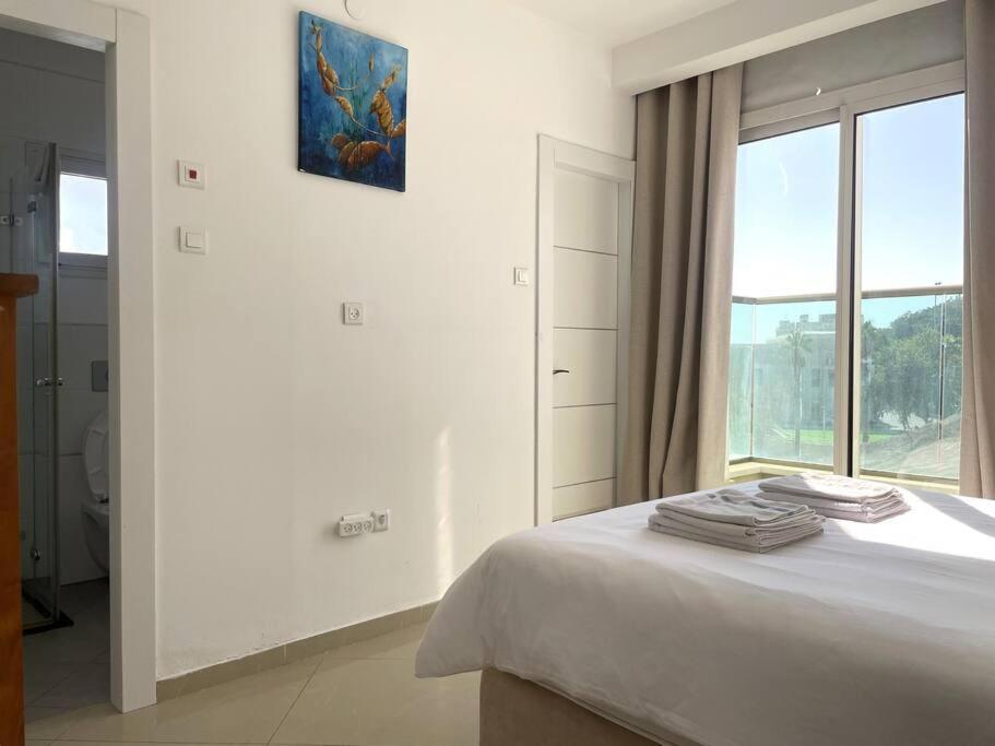 Sunny 3Br Apartment Golf Residence 엘라트 외부 사진