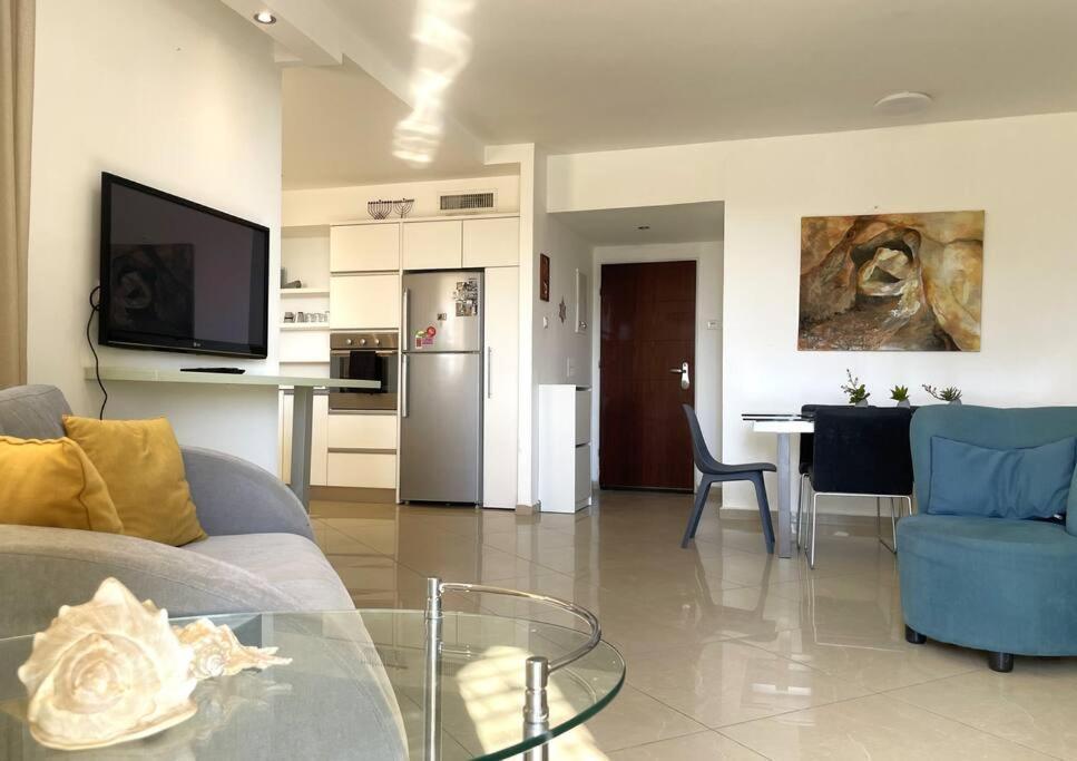 Sunny 3Br Apartment Golf Residence 엘라트 외부 사진